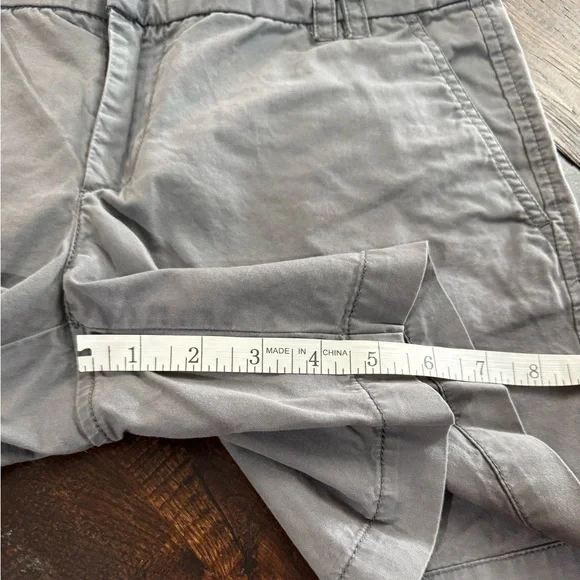 Ann Taylor LOFT Gray Casual Shorts Size 2 - Picture 2 of 15